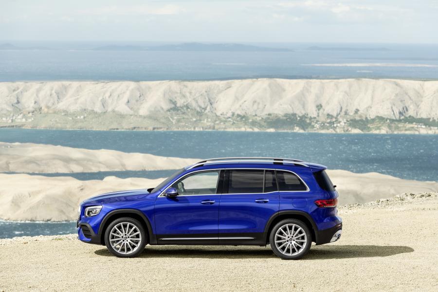  Mercedes-Benz GLB250 AMG Line (X247) 2019 года  (WW) (фото 17 из 47)